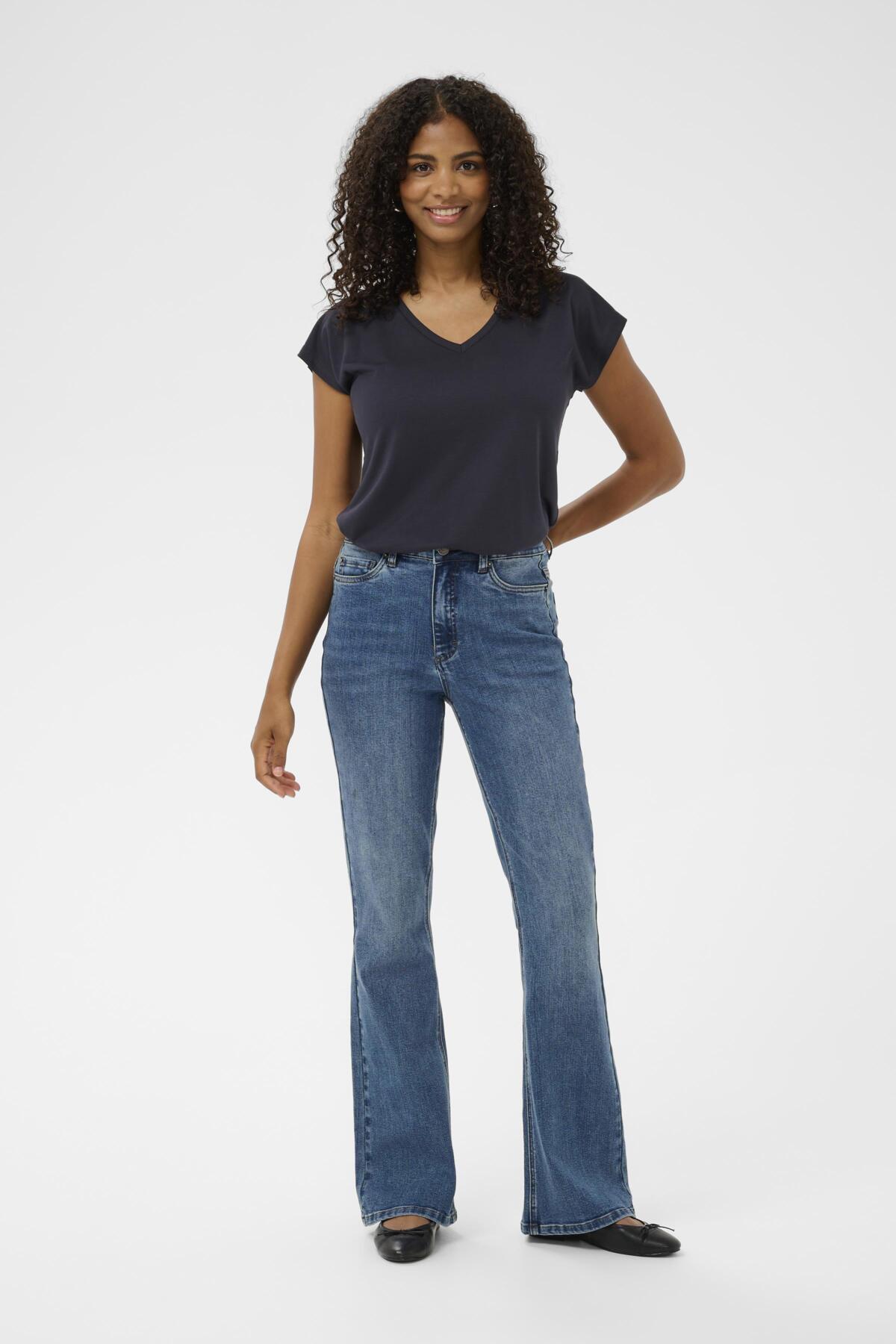 KAforest HW 1slim Fit Jeans Medium Blue Denim närbild | Lilla Hem