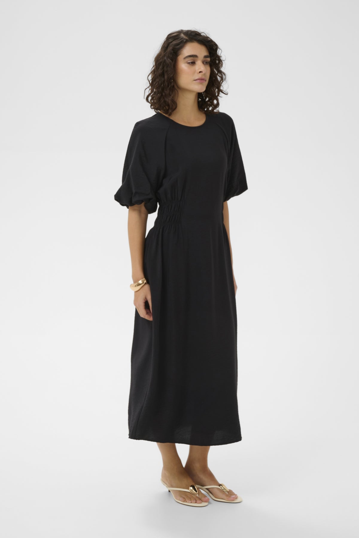 KAneema Dress Black Deep närbild | Lilla Hem