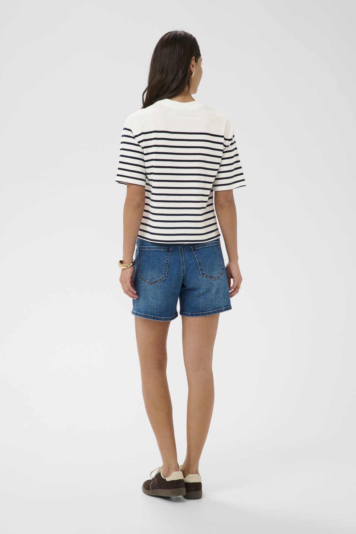 KAnolia T-Shirt Chalk/Midnight Marine Stripe material | Lilla Hem