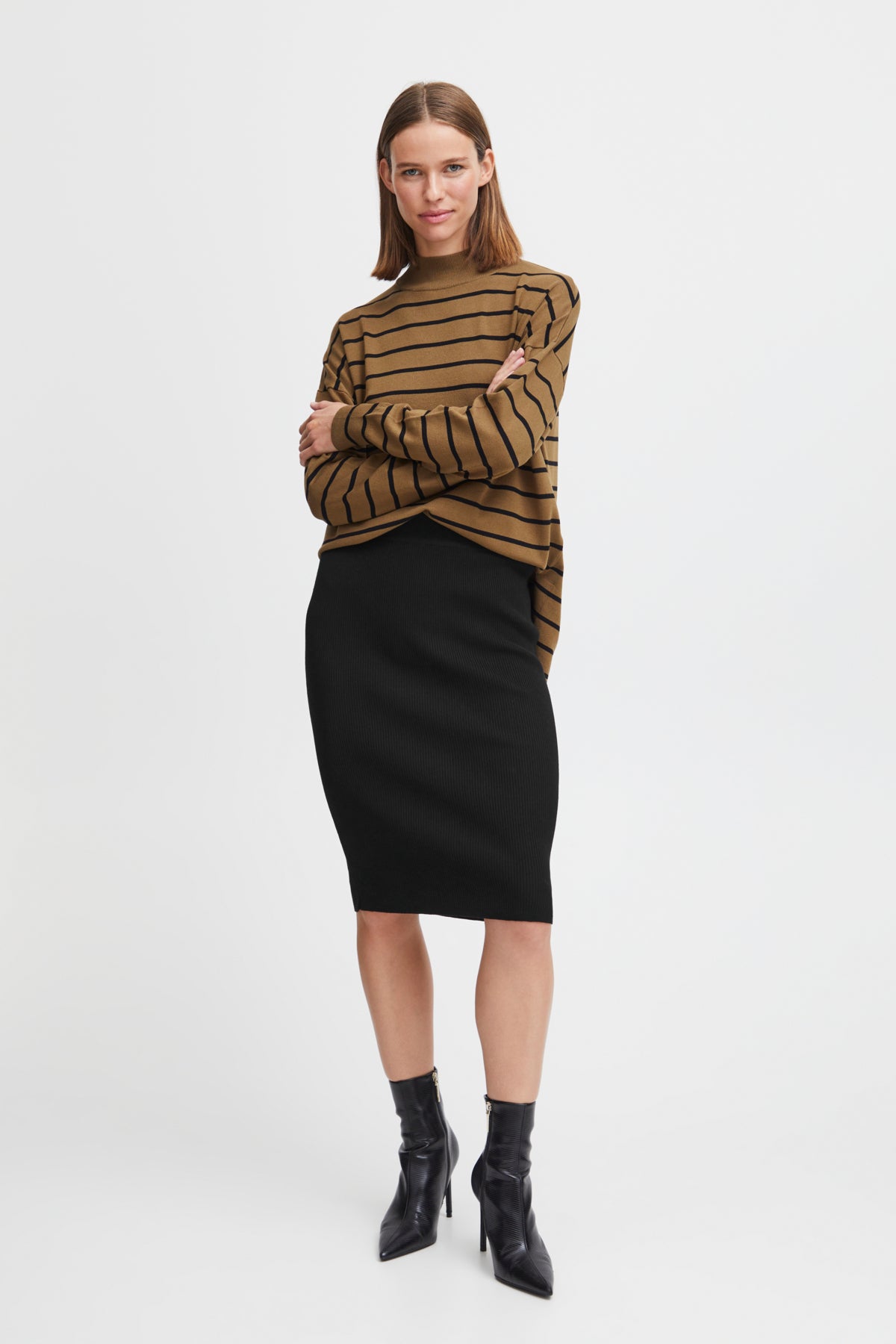 BYMMORLA PENCIL SKIRT - Skirt L Black - B. YOUNG hos Lilla Hem