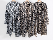 Stickad långkofta Luddig Black/Beige L/XL - Caramelle Fashion hos Lilla Hem