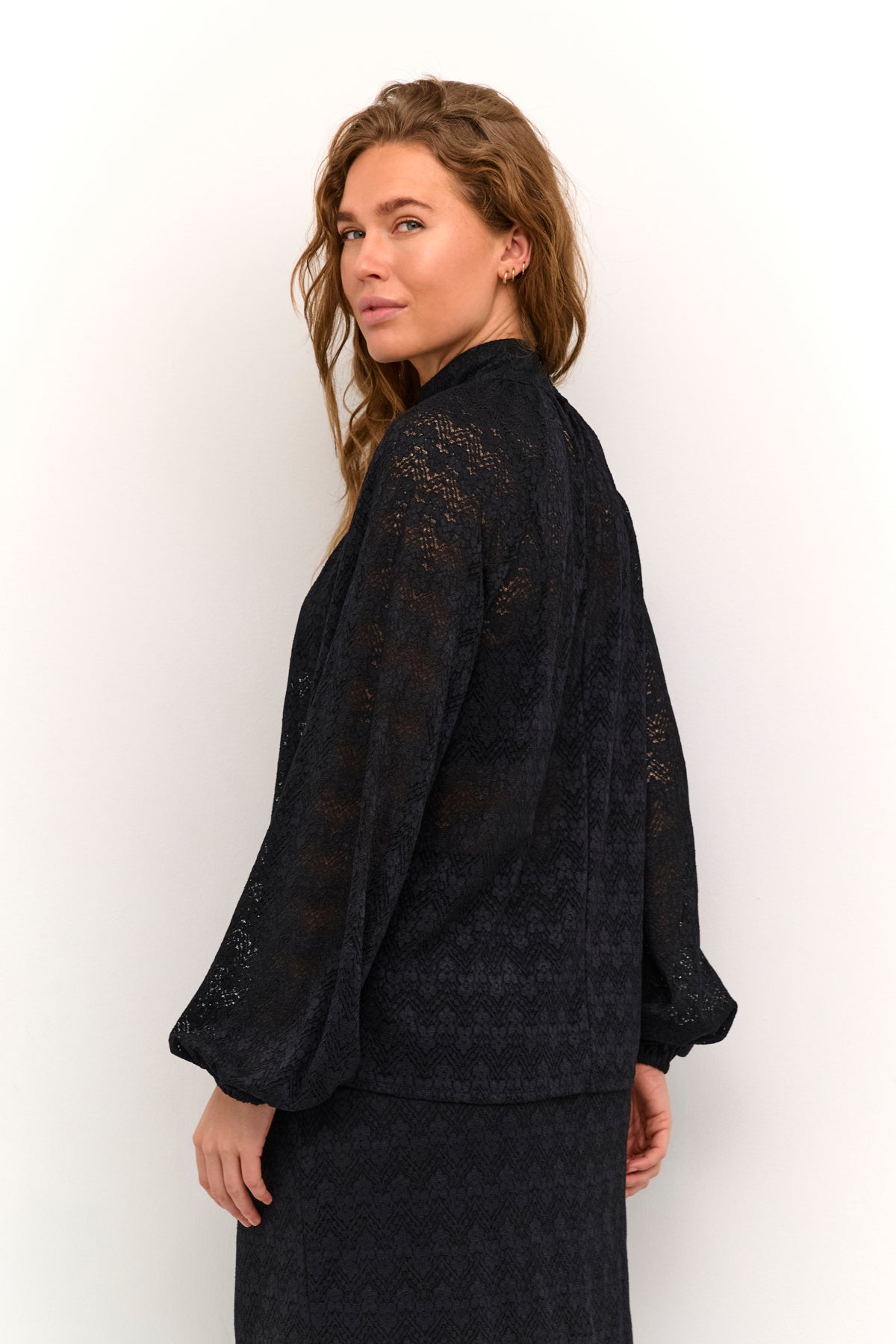 KAsmilla Lace Blouse Black Deep - KAFFE | Lilla Hem