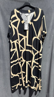 L-50/52 DRESS FEM KNIT VLE95/EA5 Black - Carmakoma Only hos Lilla Hem