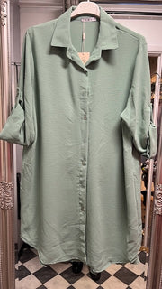Lång blus Oversized Khaki - Caramelle Fashion hos Lilla Hem