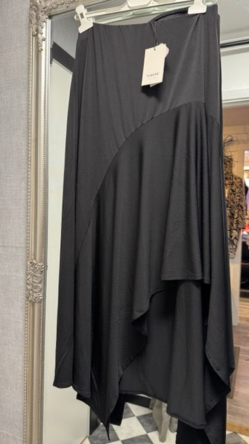 BYTEAGAN SKIRT - Skirt M Black - B. YOUNG hos Lilla Hem