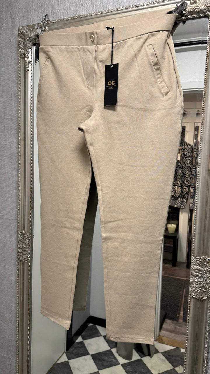 Metro L Pants Sand - Capri Collection | Lilla Hem