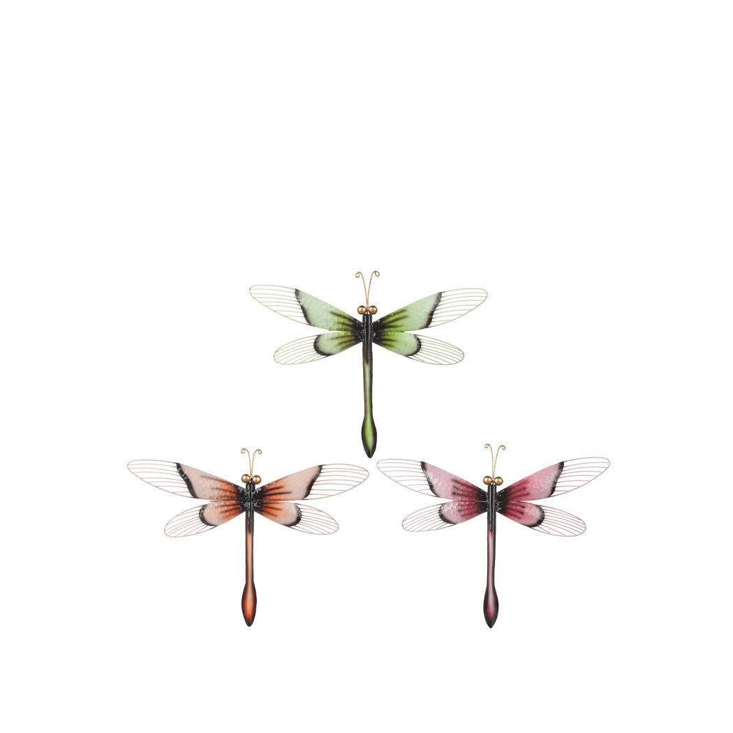 Trollslända i hamrad plåt 36x50 cm - Different Design hos Lilla Hem