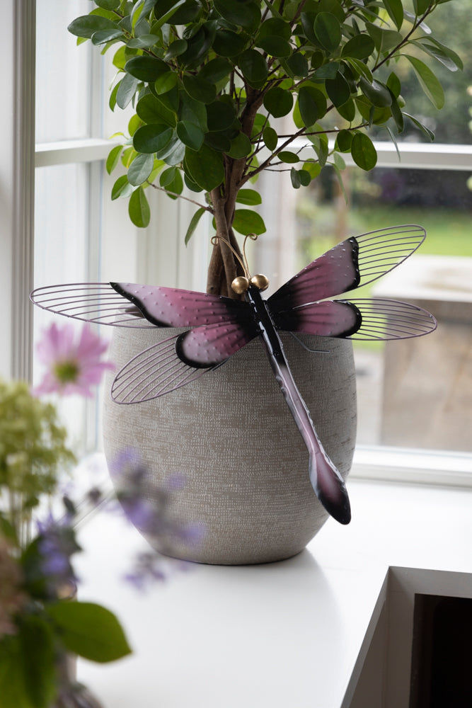 Trollslända i Hamrad Plåt 36x50 Cm - Different Design | Lilla Hem