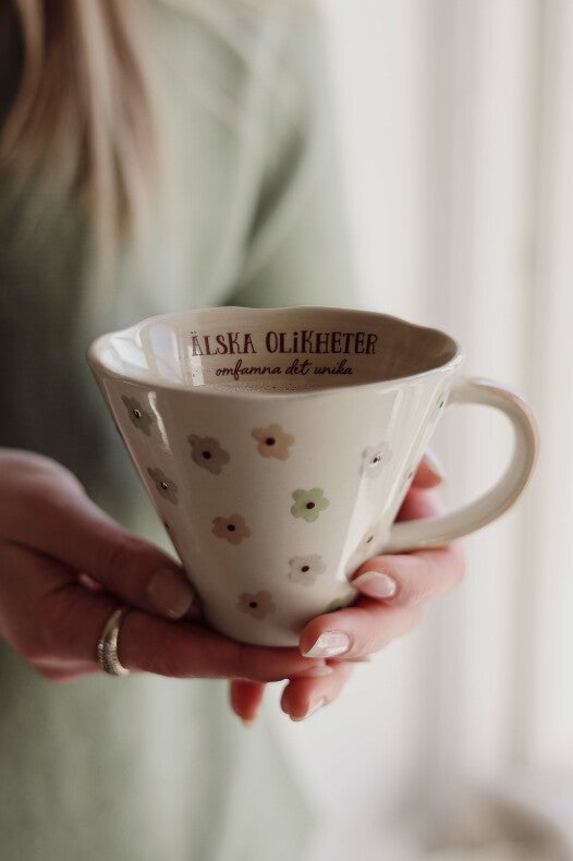 Mugg Älska Olikheter Omfamna det Unika 13x10x8cm - Majas Cottage | Lilla Hem
