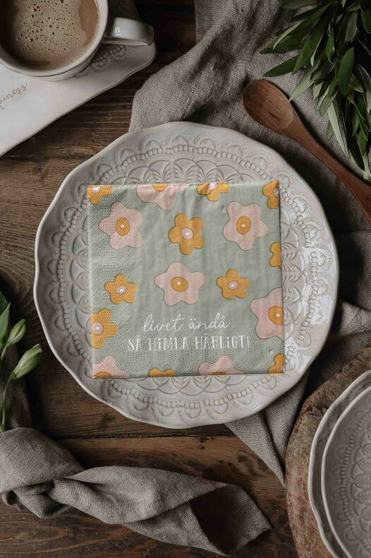 Servetter Livet ändå, så himla härligt 20st 33x33cm - Majas Cottage hos Lilla Hem