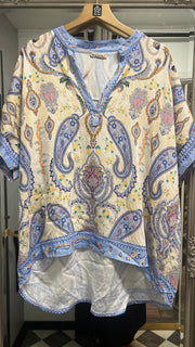 Topp med print Blue Onesize - Caramelle Fashion hos Lilla Hem