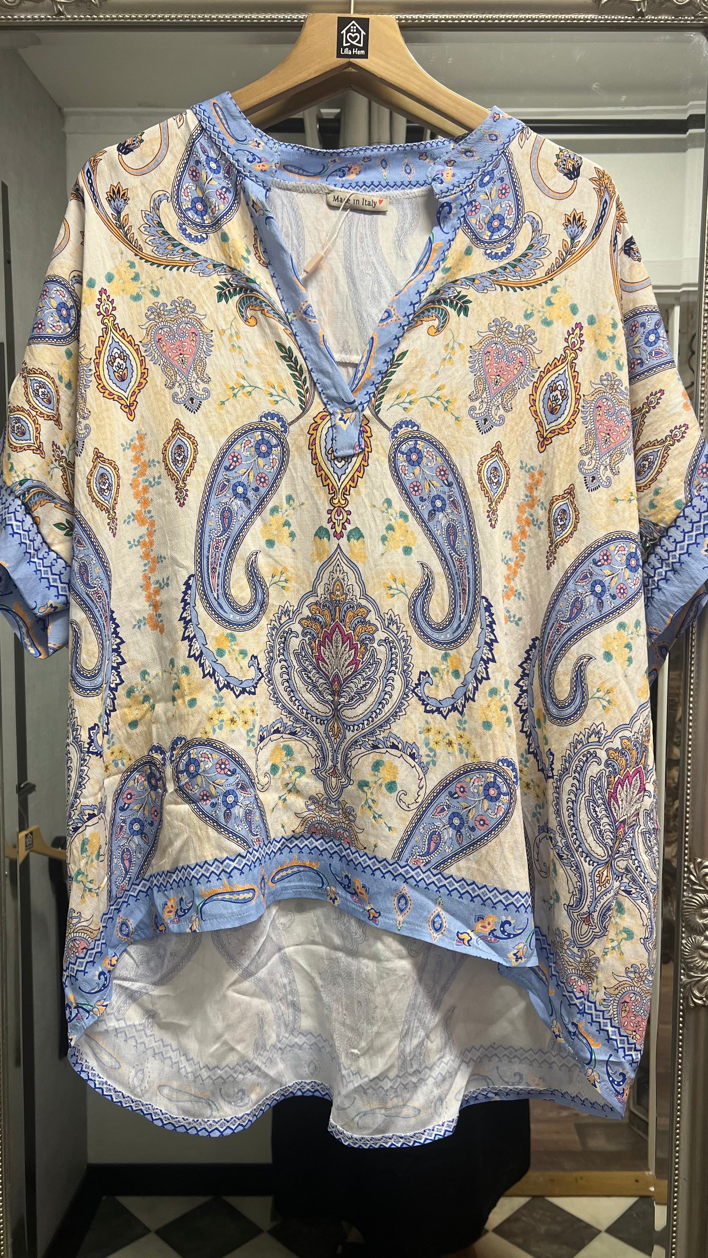 Topp med print Blue Onesize - Caramelle Fashion hos Lilla Hem