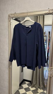 T-shirt Bytrissa Navy- - B. YOUNG hos Lilla Hem