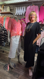 Plisserad klänning Black Onesize - Caramelle Fashion hos Lilla Hem