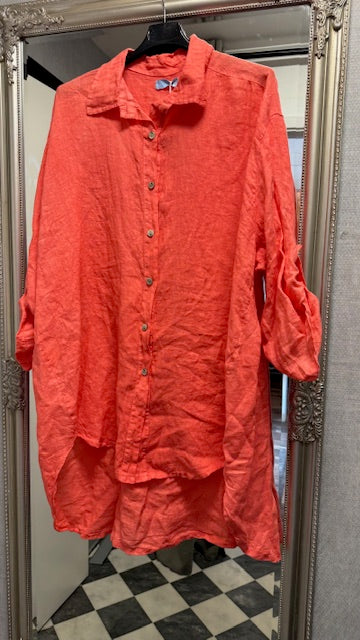 Storskjorta Breezy oversize linen coral - Reunion hos Lilla Hem