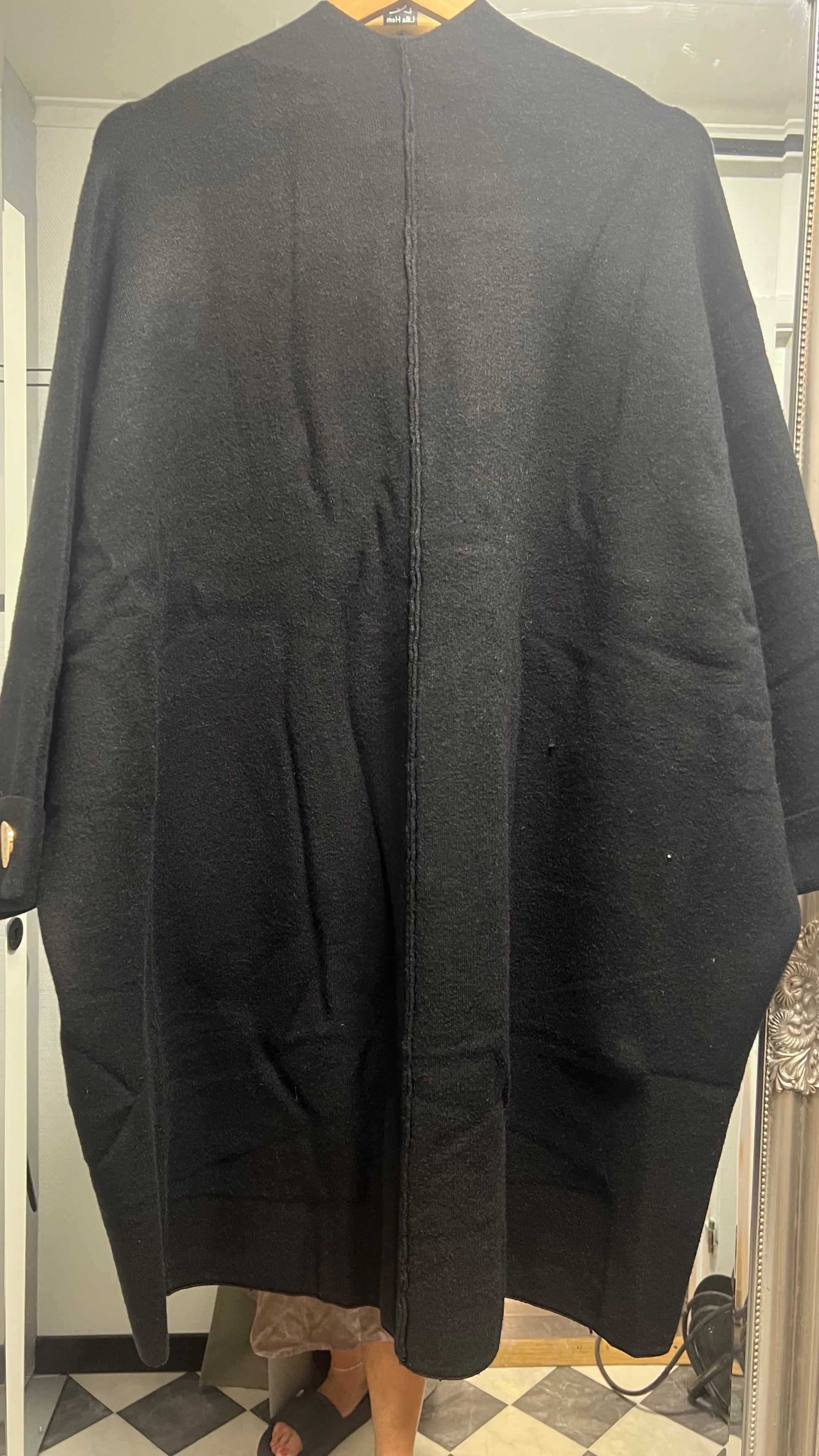 Cardigan med Guldknappar - Caramelle Fashion | Lilla Hem