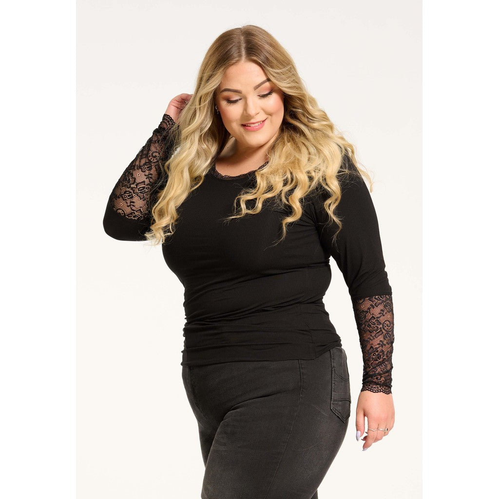 Jersey-Tisha med Ljuvliga Spetsärmar (fler Färger) - No1 By Ox | Lilla Hem