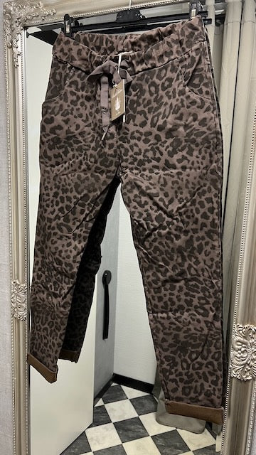 Madde mirakelbyxa Leo-mönster - L8 Fashion hos Lilla Hem