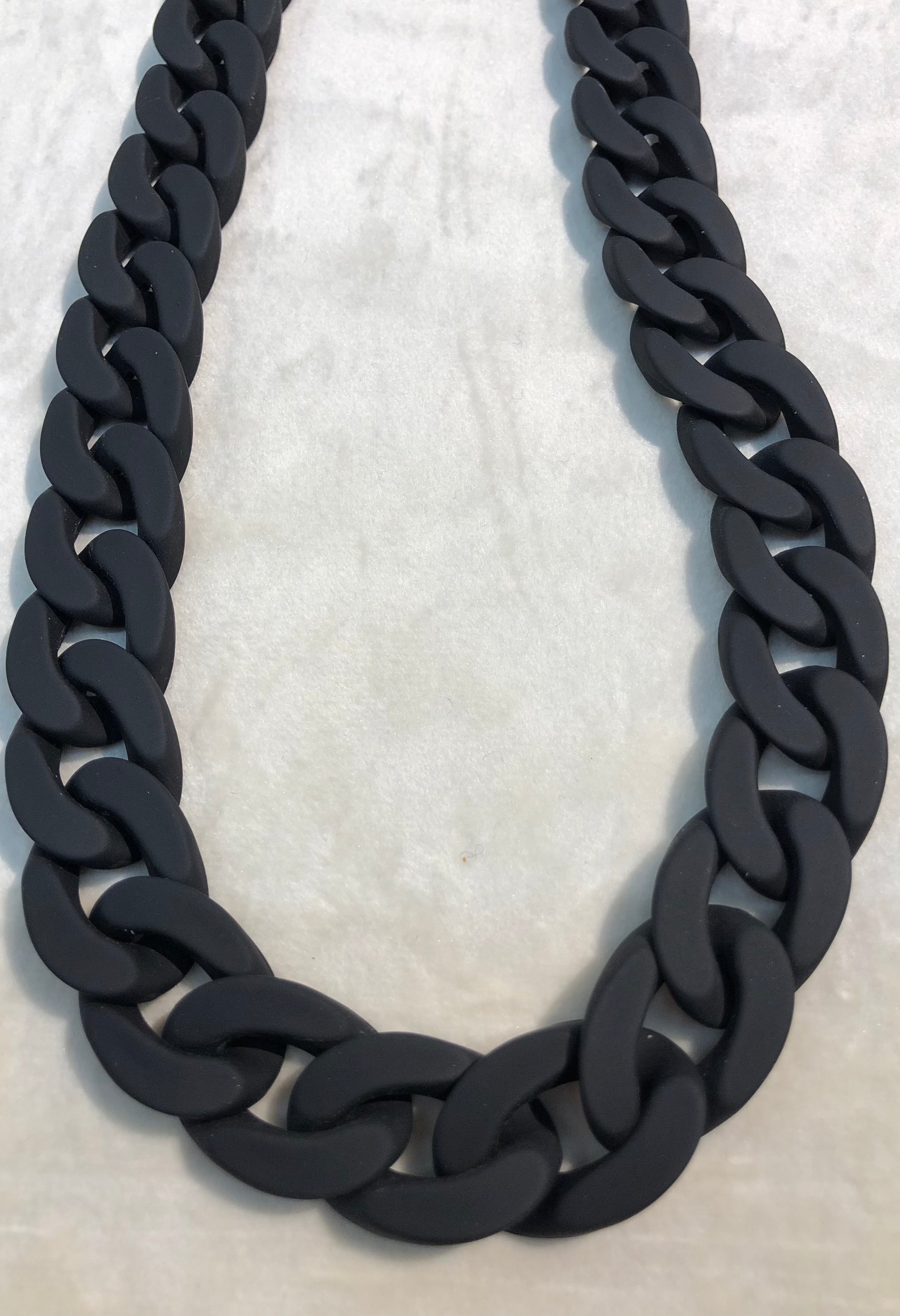 Halsband med kraftiga länkar - By Odahl hos Lilla Hem