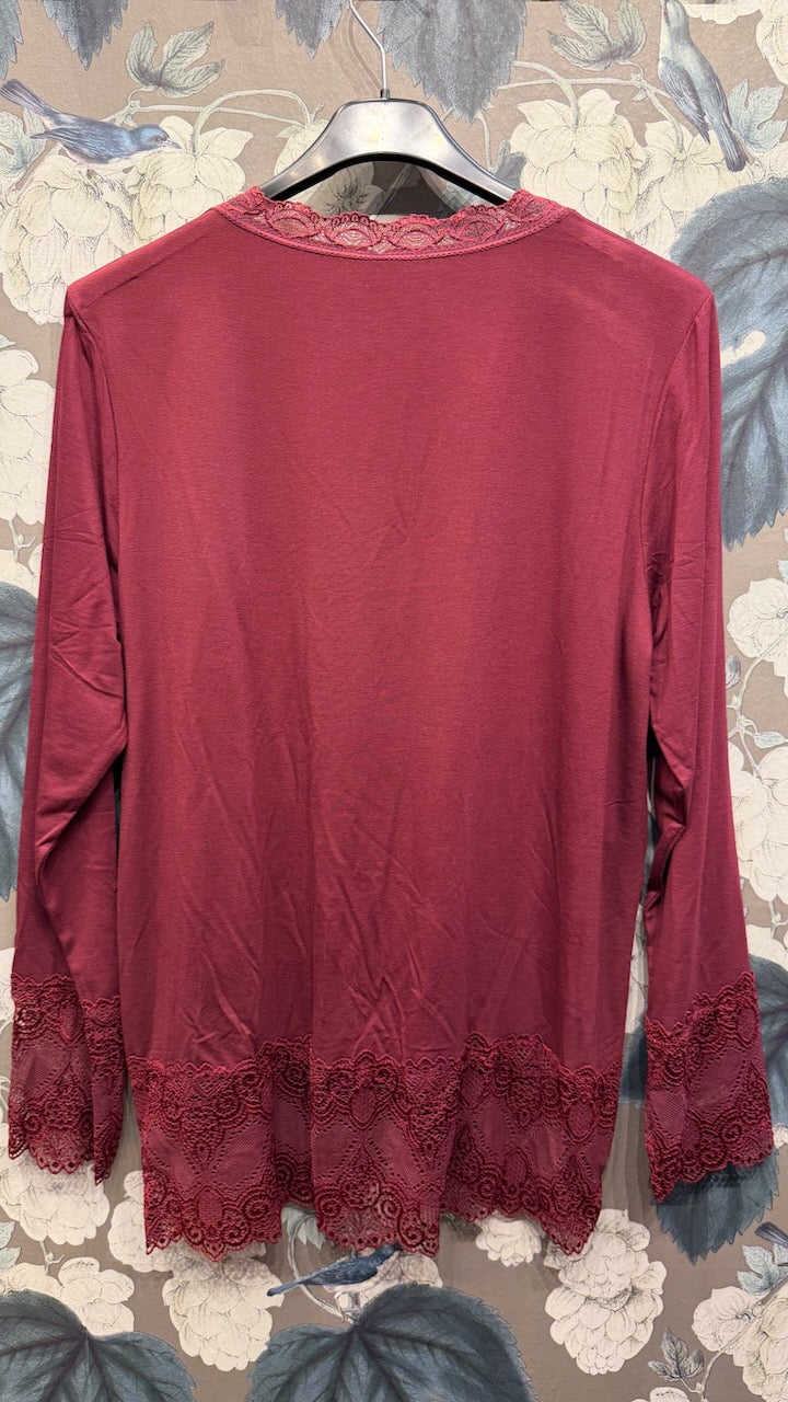 Långärmad Topp med Spetsärm och Spetskant - Caramelle Fashion | Lilla Hem