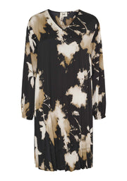 Bitten Pleat Dress - I SAY hos Lilla Hem