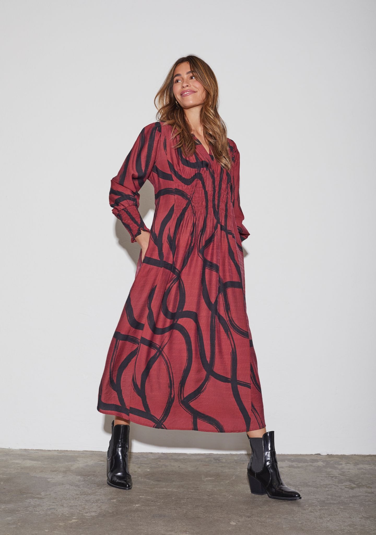 Ane V-Neck Dress - I SAY hos Lilla Hem