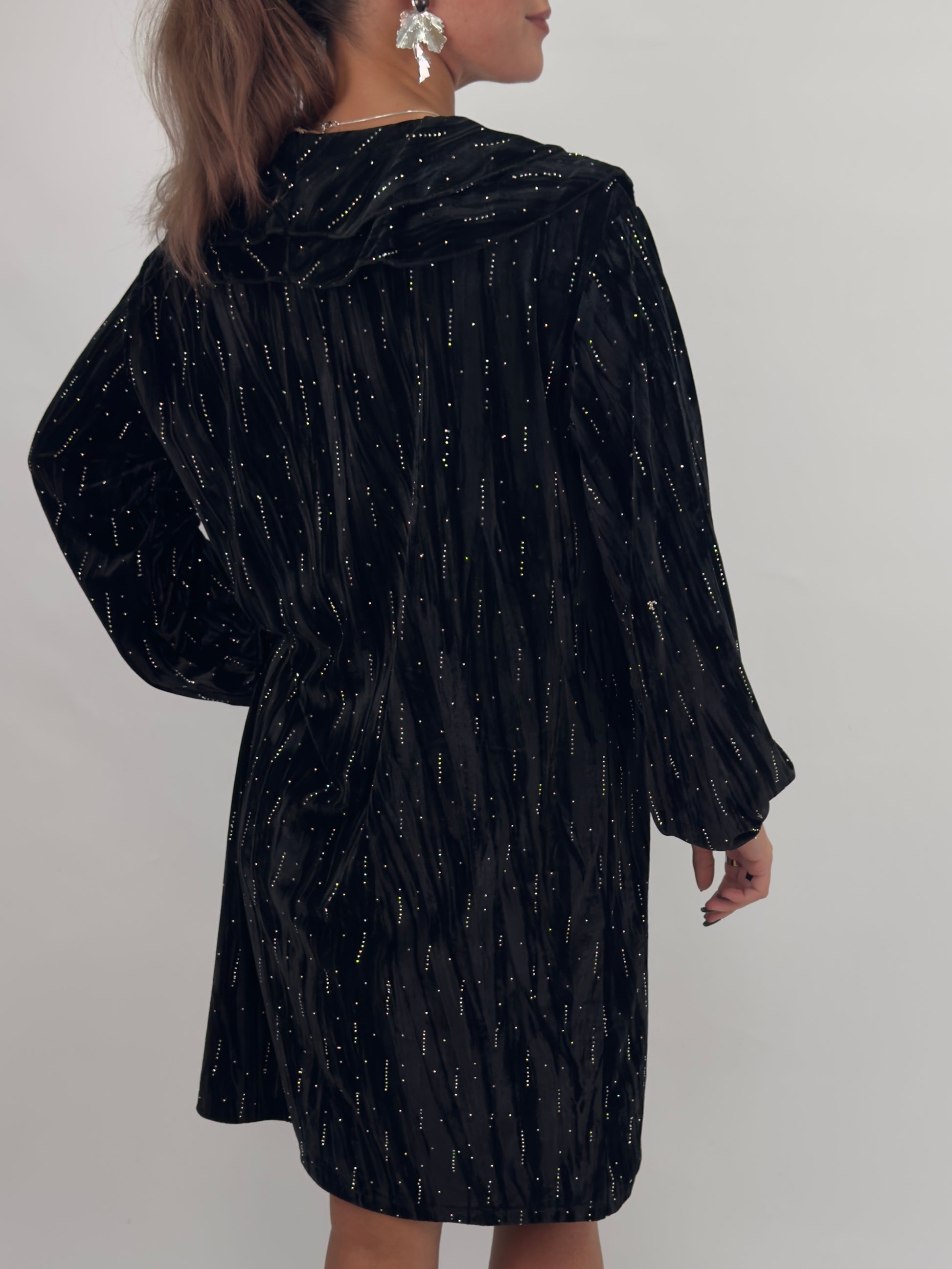 Sammetsklänning Indira med Strass Black - Gemini | Lilla Hem