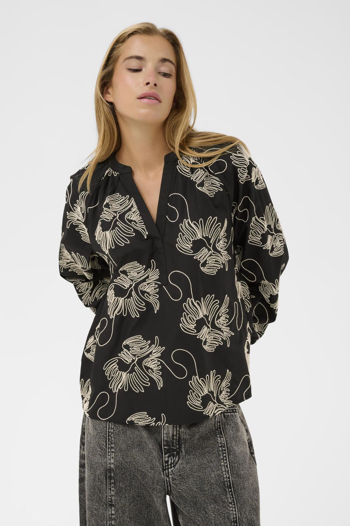 KAvinie Blouse Black Chalk Embroidery - KAFFE | Lilla Hem