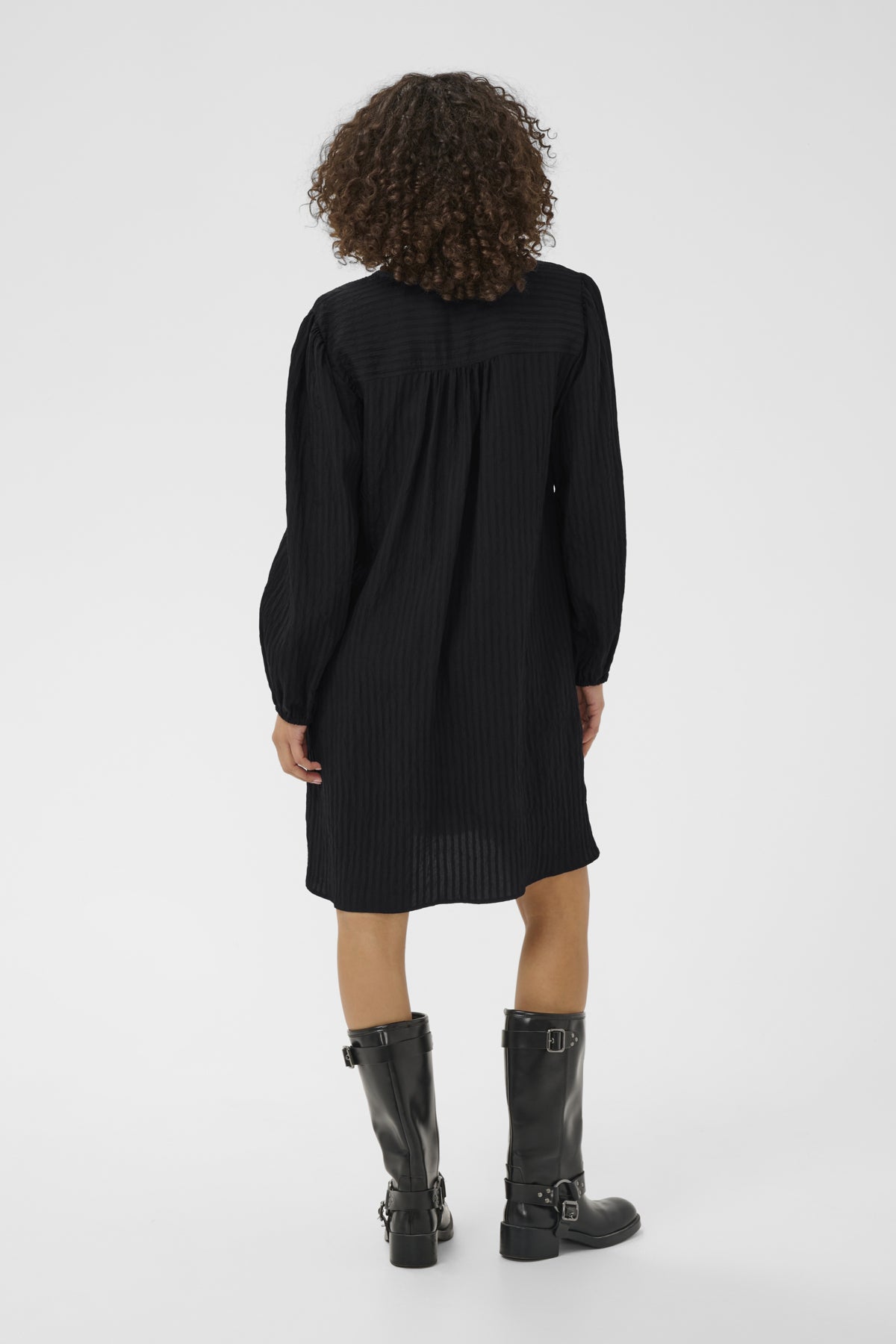 KAsuma Frill Dress Black Deep - KAFFE | Lilla Hem