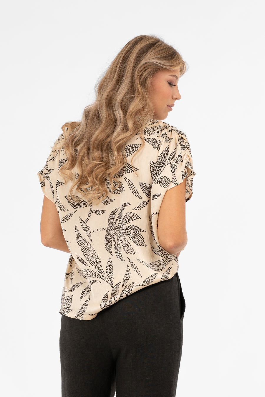 Lush Blouse Crinkle Champagne, Svart - Capri Collection | Lilla Hem