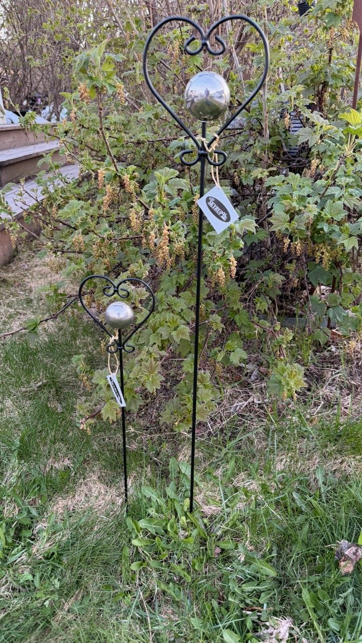 Trädgårdsdekoration Hjärta/rostfritt Klot H-50cm | Lilla Hem
