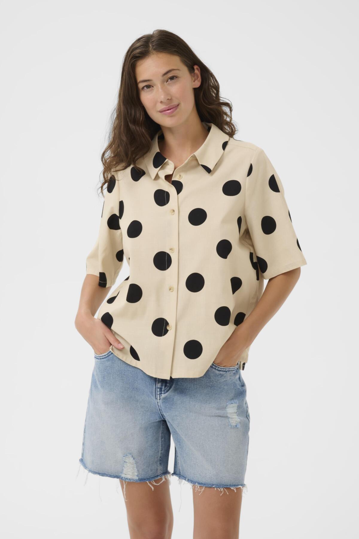 CUtika Shirt Whitecap/Black Dot helbild | Lilla Hem