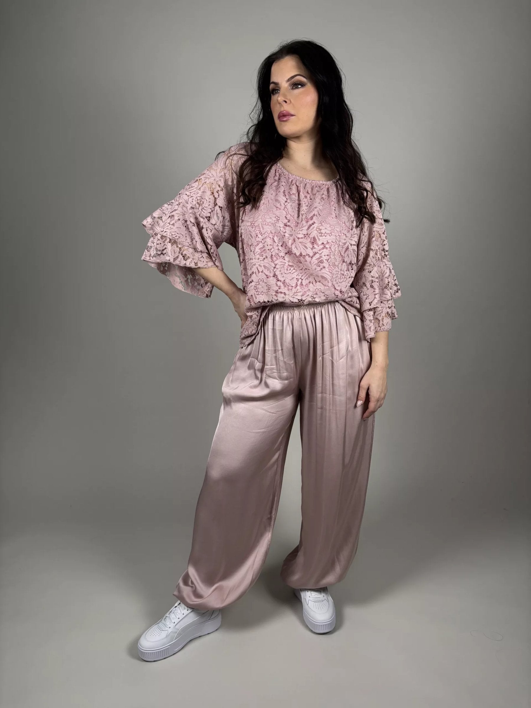 Stretchig Spetsblus med Volangärmar i Rosa från Camicia - framsida | Lilla Hem