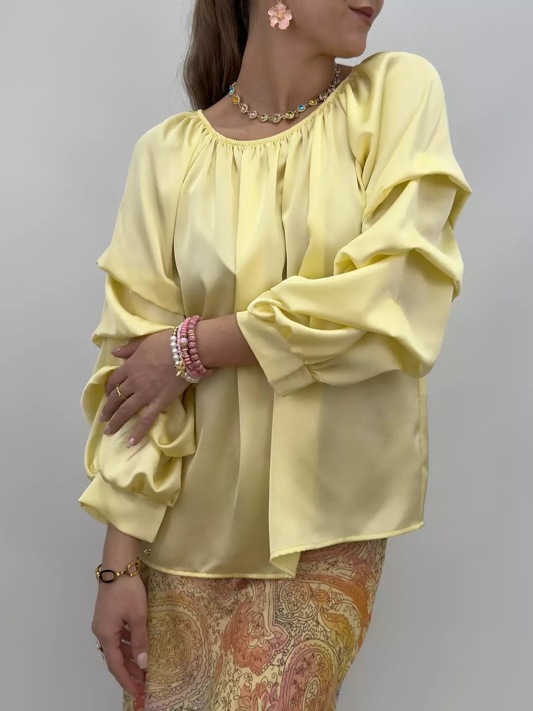 Glansig Volangblus med Volymärm | Lilla Hem