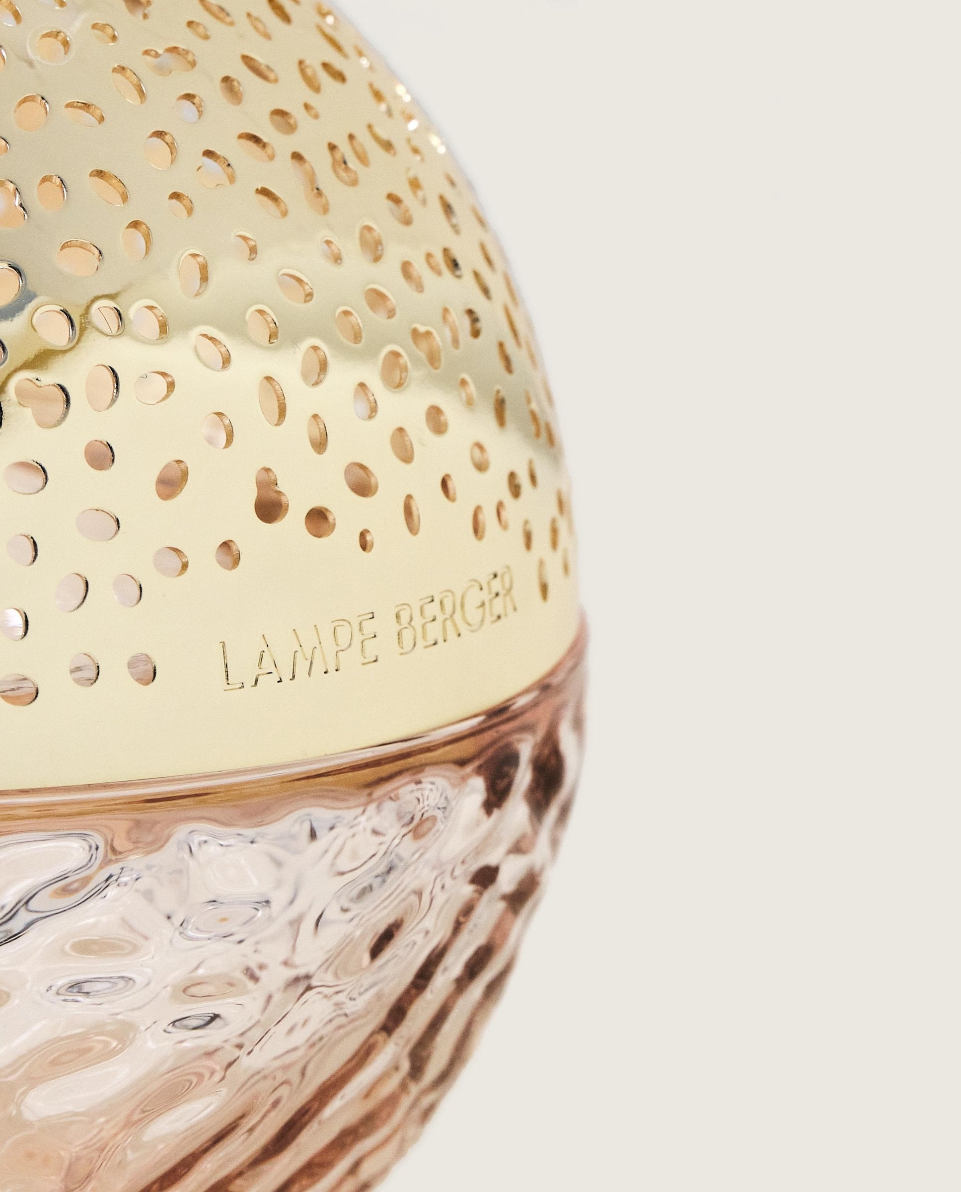 Nude Gravity Gold Maison Berger Doftlampa | Lilla Hem