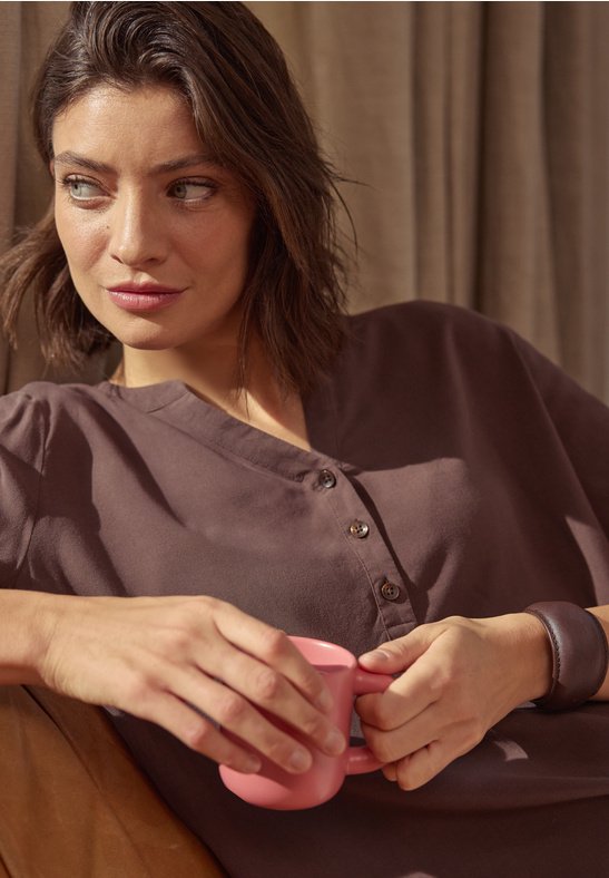 NOS Solid Splitneck Blouse | Lilla Hem