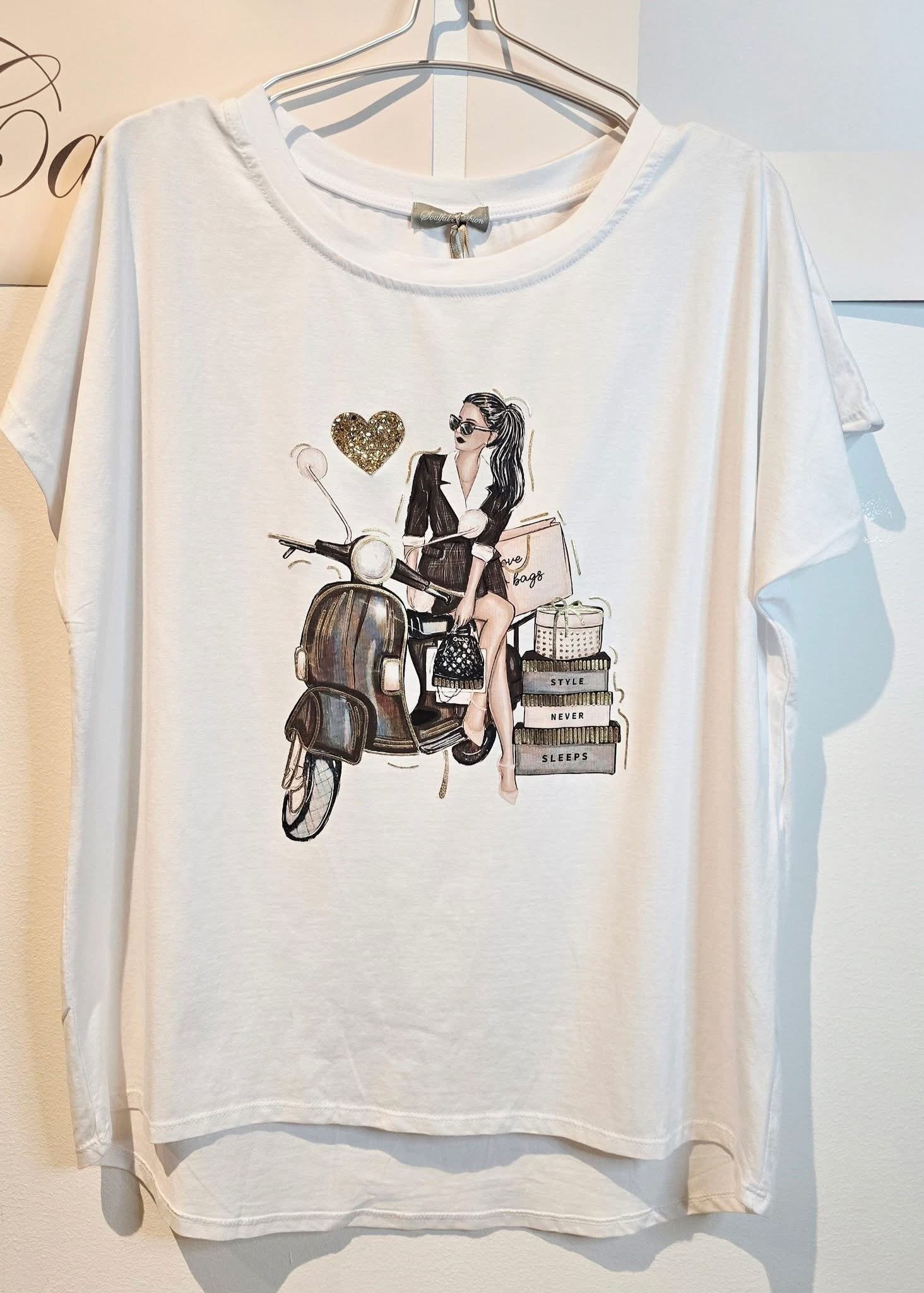 Inze T-Shirt Style Shopping i Karamell från L8 Fashion - framsida | Lilla Hem