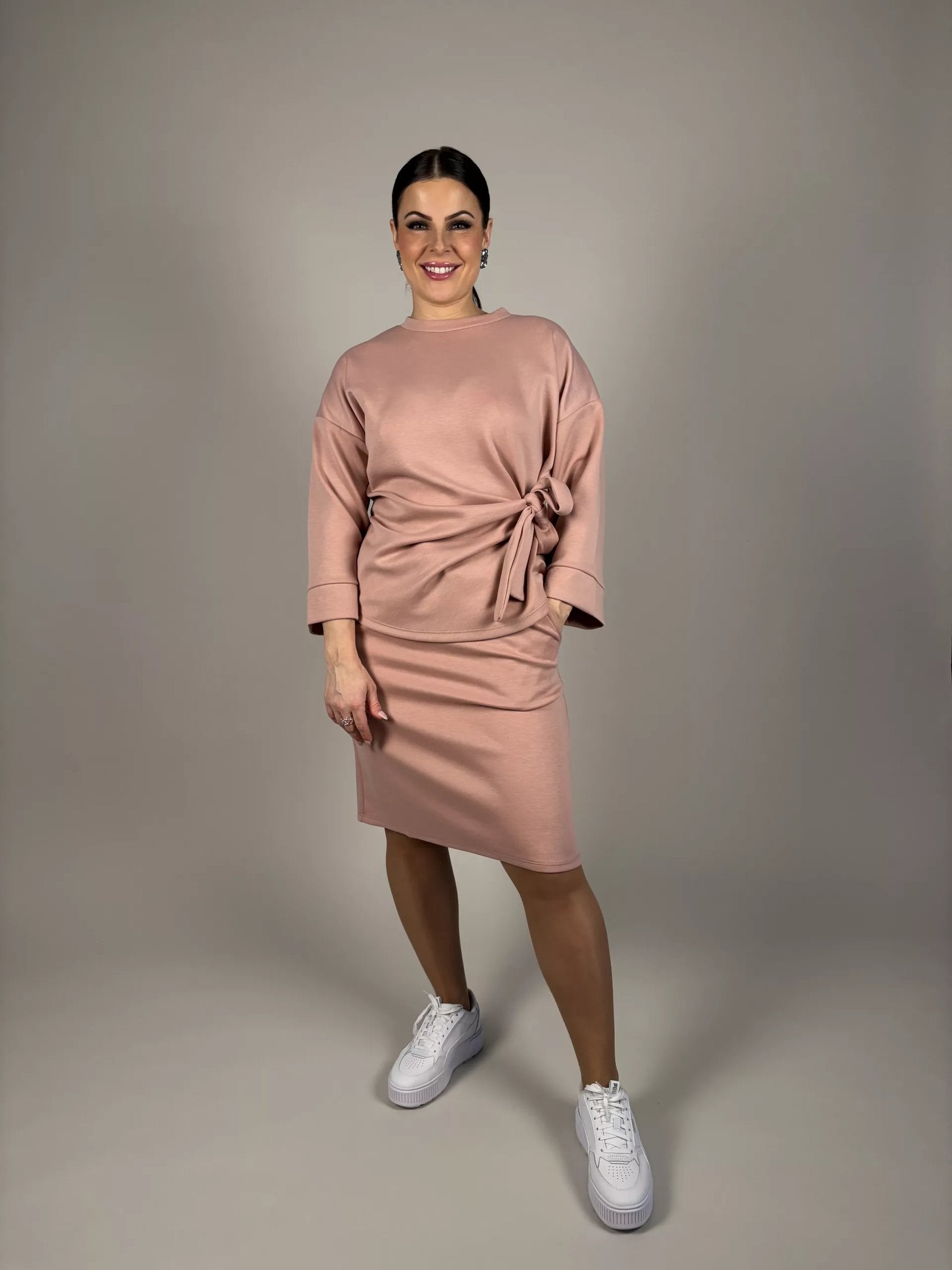 Mjuk Tröja med Läckert Knyt i Midjan i Rosa från Camicia - framsida | Lilla Hem