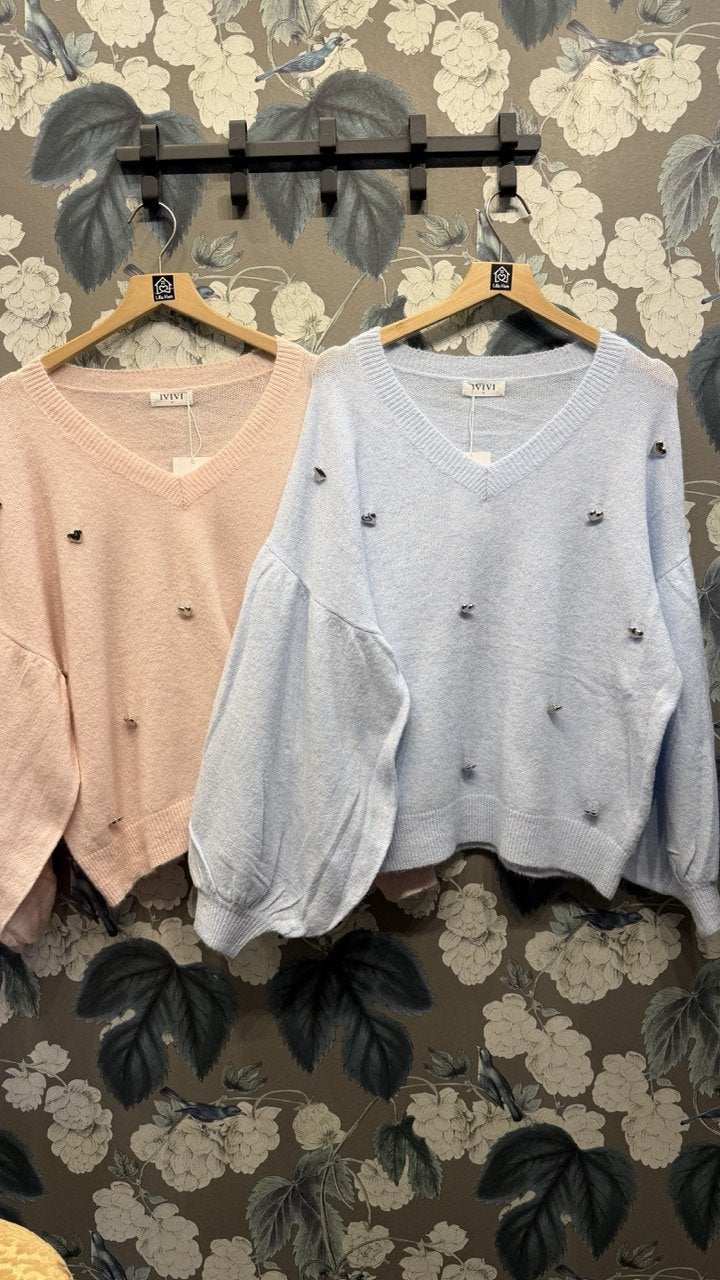 Stickad Tröja med Gulliga Hjärtan-Applikationer i Pastellrosa från Fashion By K - framsida | Lilla Hem