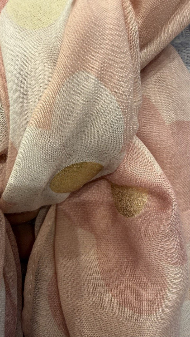 Blommig Sjal i Härliga Färger i Rosa från Fashion By K - baksida | Lilla Hem