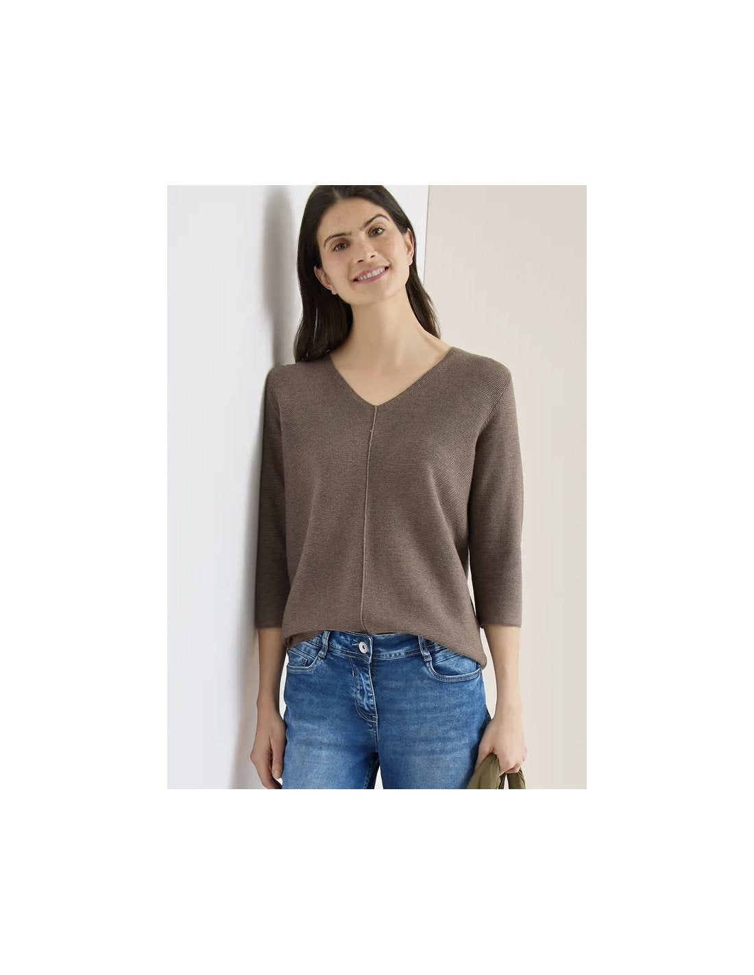 Tos_structured V-Neck i Coffee Taupe från Cecil | Lilla Hem