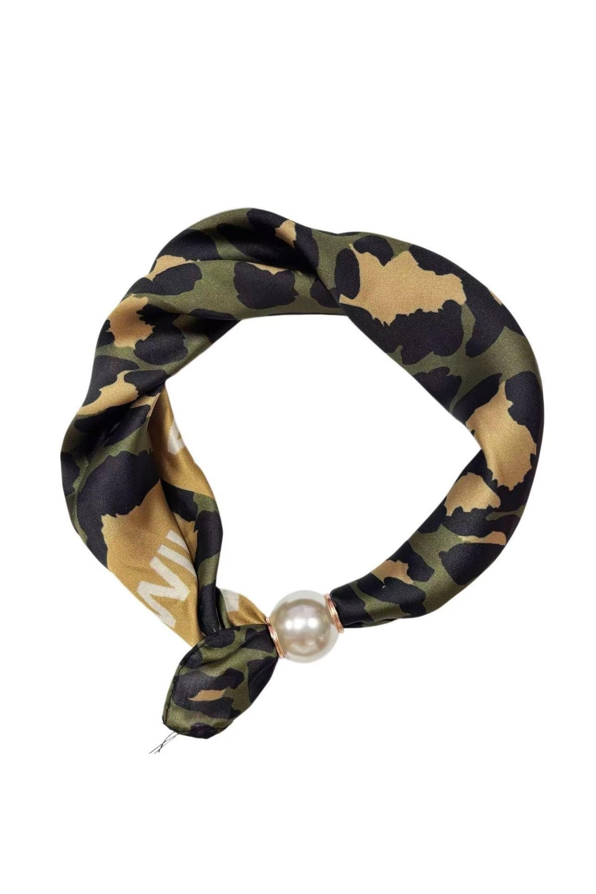 Scarf i kamouflage med svart, khaki och beige, dekorerad med pärla vid knuten | BEST ANGEL | Lilla Hem