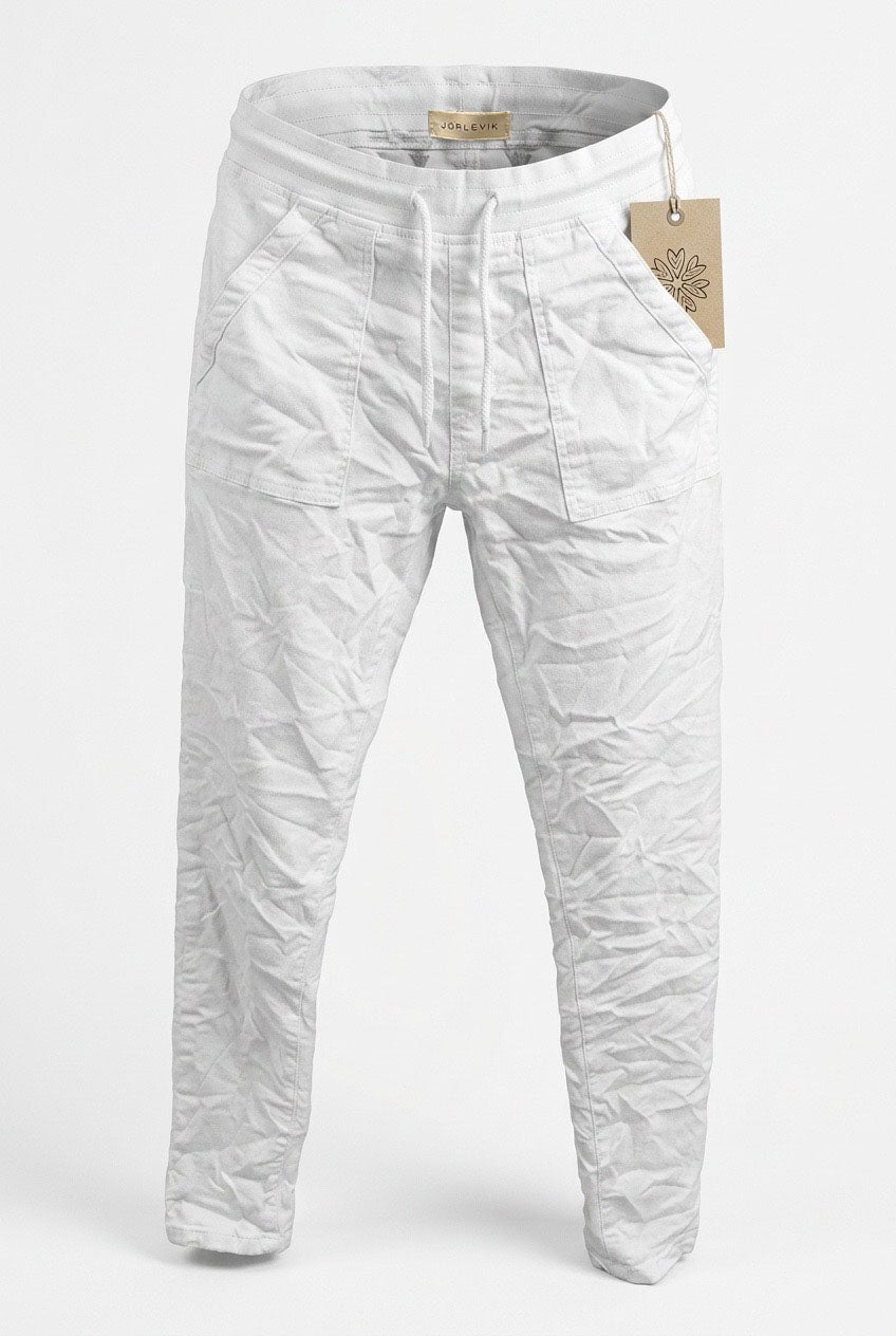 Jogger Jeans White i White från Jörlevik of Sweden - framsida | Lilla Hem
