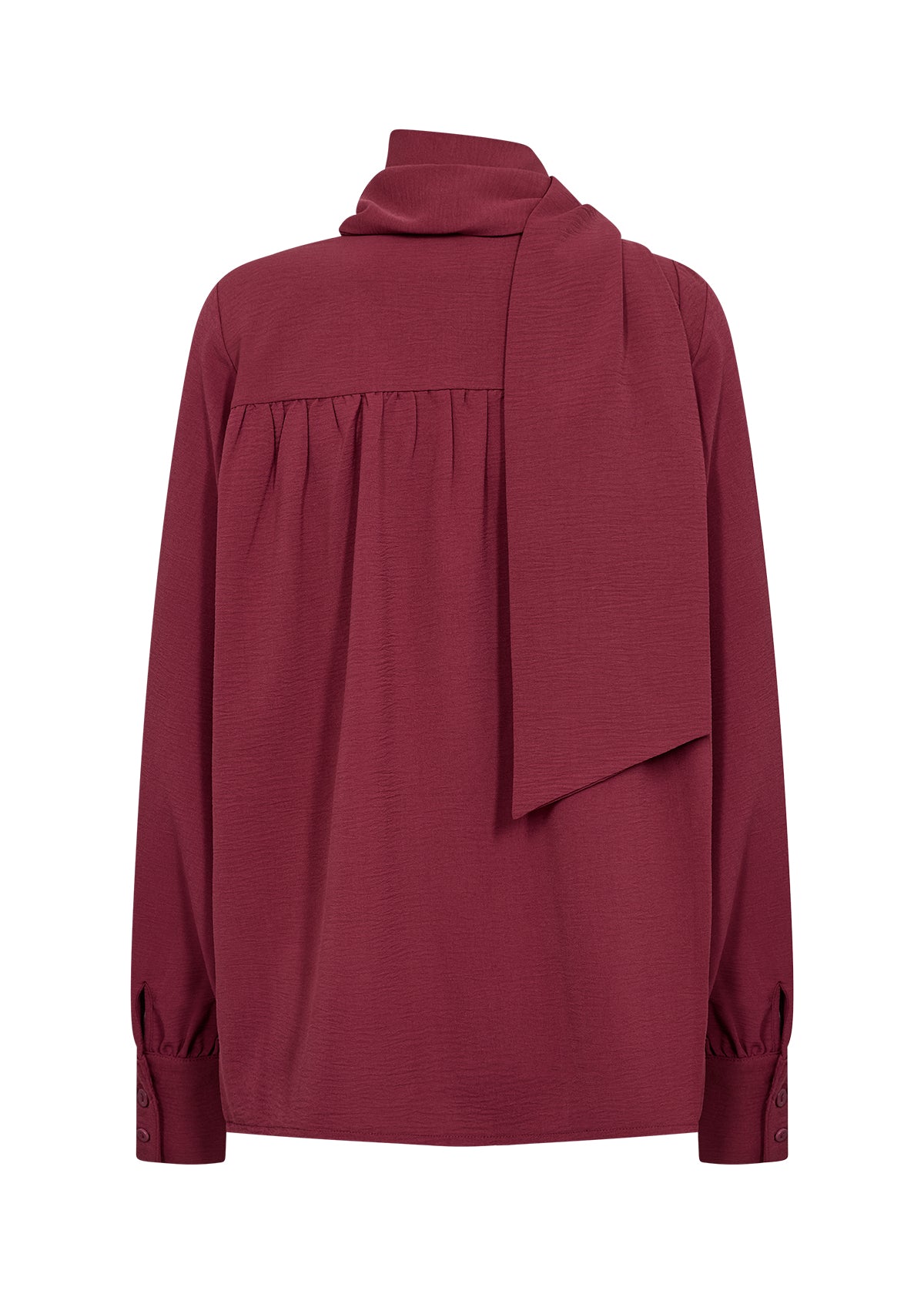 Vinröd blus sedd bakifrån med veckad rygg och asymmetrisk överdel | Soya Concept | Lilla Hem